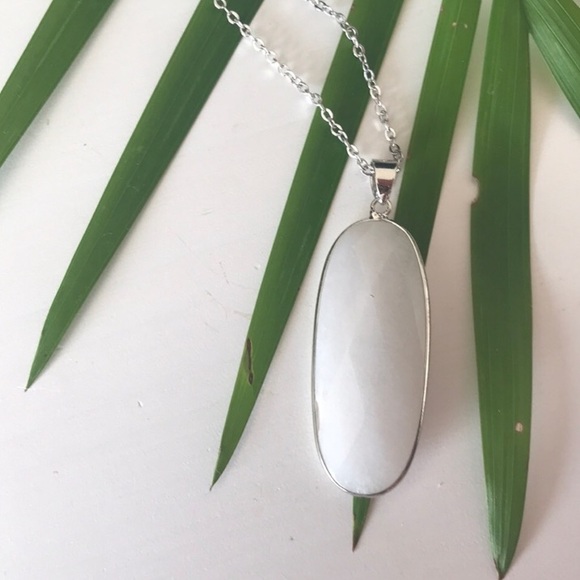 Faceted Genuine White Quartz Pendant Necklace - Picture 4 of 4